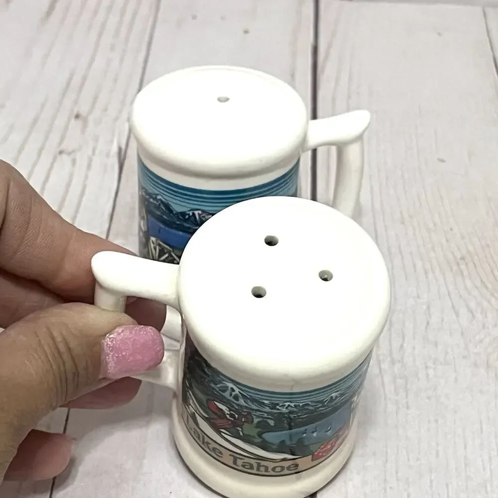 LAKE TAHOE SALT & PEPPER SHAKER SET DOWNHILL SNOW SLOPE MOUNTAIN GAMBLING 1986